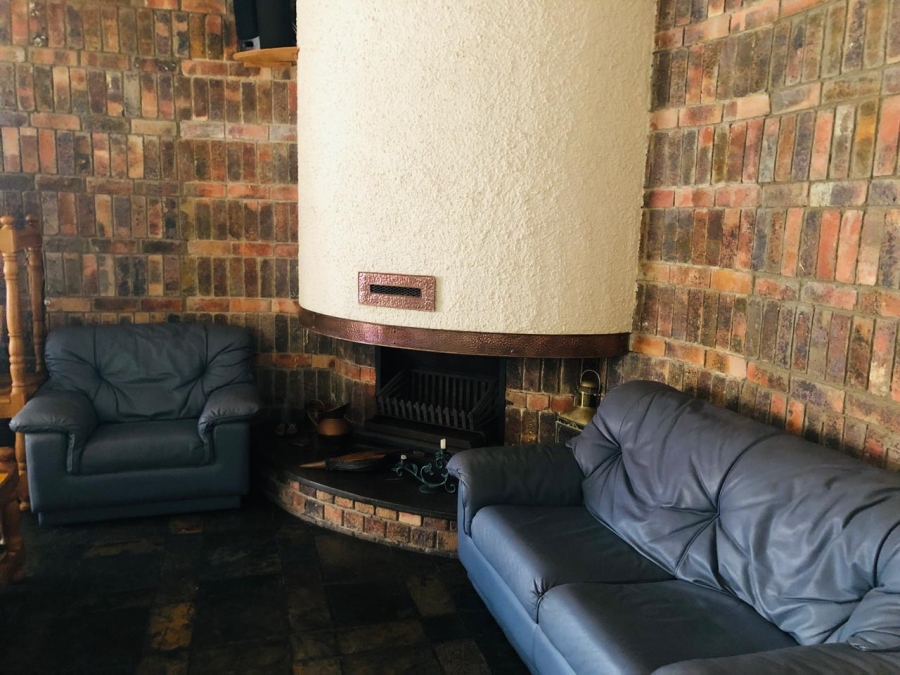 4 Bedroom Property for Sale in Theescombe Eastern Cape